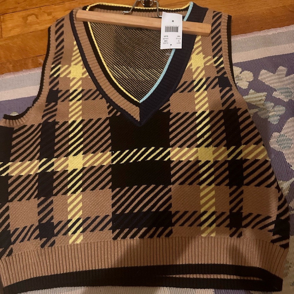 Gabrielle Union Sweater Vest